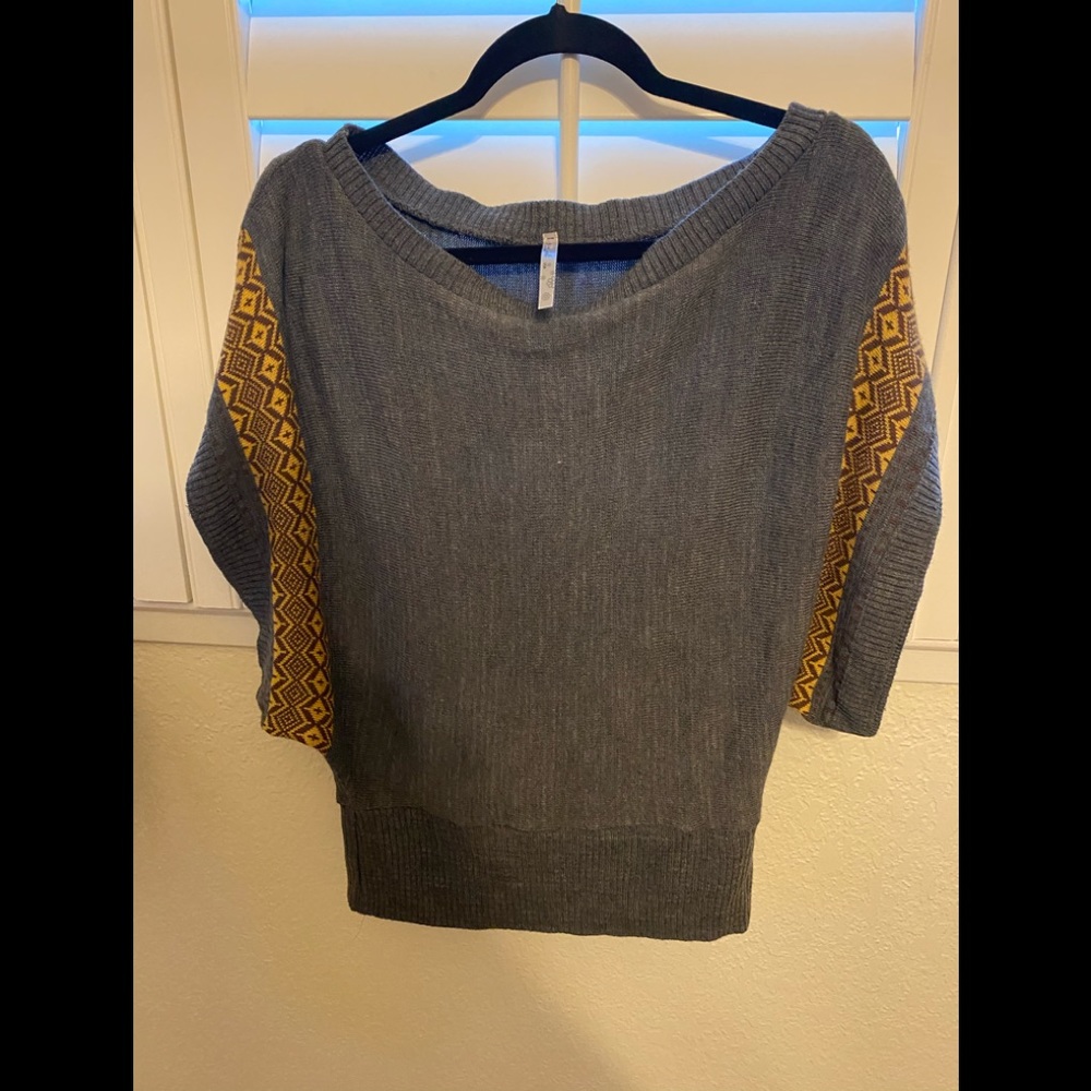 Tricot Joli Cable Knit Sweater